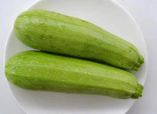 秋吃三瓜,西瓜、冬瓜、苦瓜，润燥养颜，健康生活